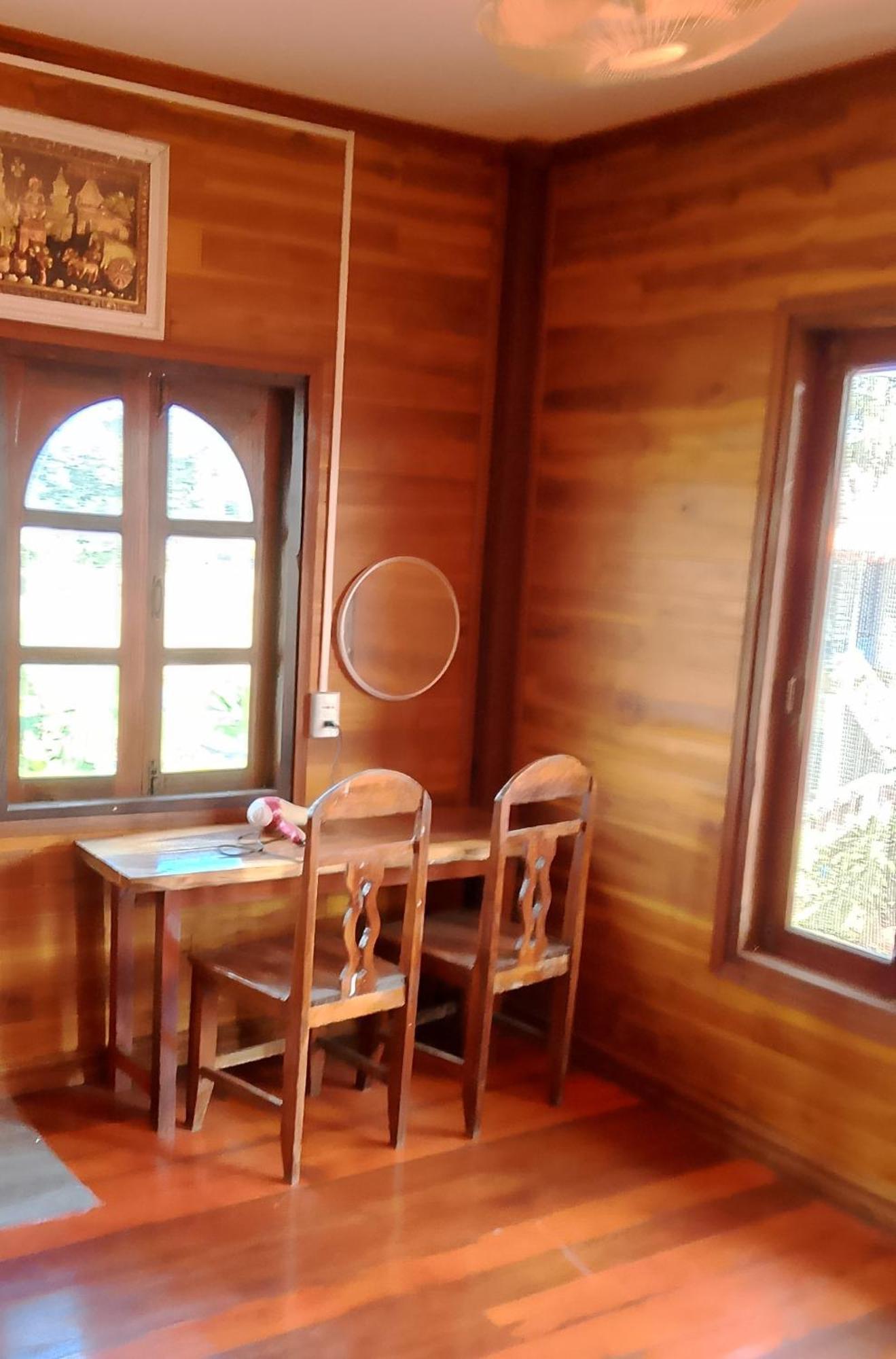 Tibet Restaurant And Hostel Nakasong Екстериор снимка
